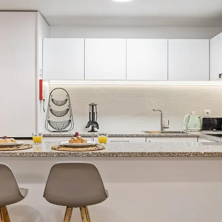 Tropical By Homie Фуншал