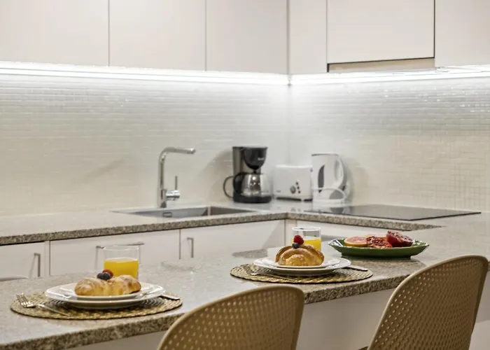 Tropical By Homie * 丰沙尔