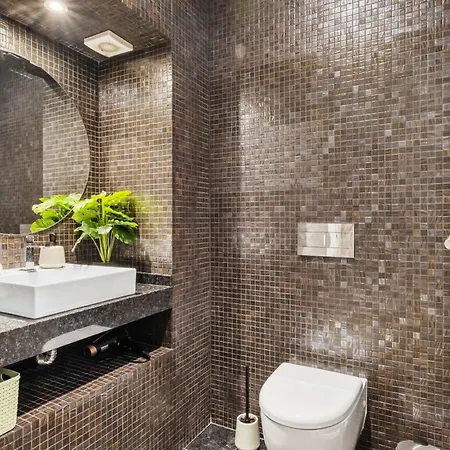 Tropical By Homie * Funchal (Madeira)